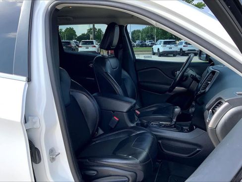 Used 2021 Jeep Cherokee Latitude Plus image 9