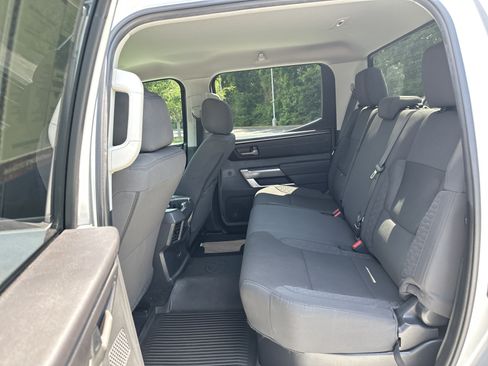 Used 2024 Toyota Tundra SR5 w/ SR5 Convenience Package RWD image 31
