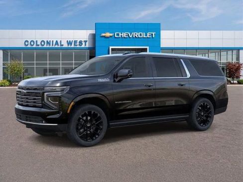 New 2026 Chevrolet Suburban High Country AWD/4WD image 2