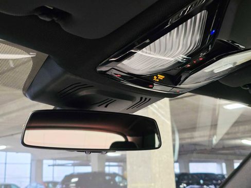 Used 2022 BMW X5 M50i w/ Executive Package image 18