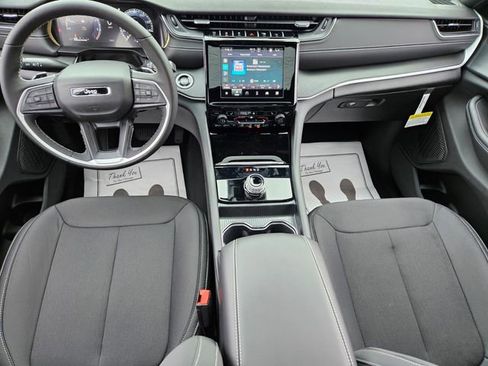 New 2025 Jeep Grand Cherokee L Laredo w/ Luxury Tech Group I image 11