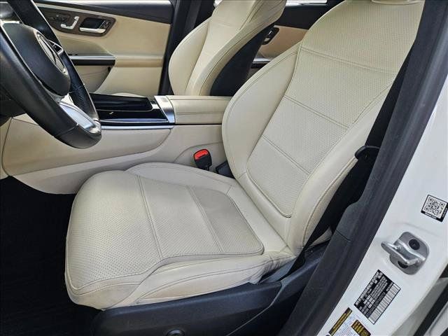 Used 2023 Mercedes-Benz GLC 300 image 14