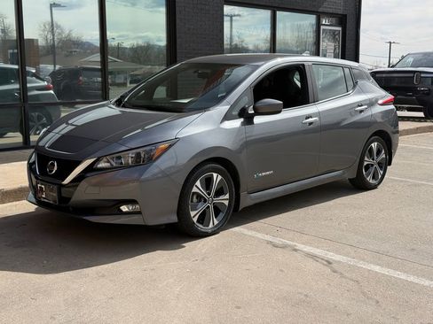Used 2018 Nissan Leaf SV w/ SV All Weather Package image 18