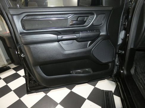 Used 2023 RAM 1500 Laramie image 28