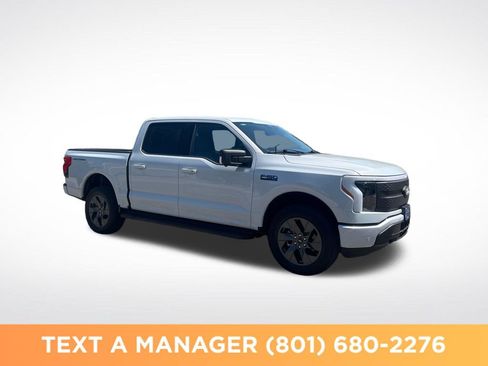 Used 2025 Ford F150 Lightning Flash AWD/4WD image 7