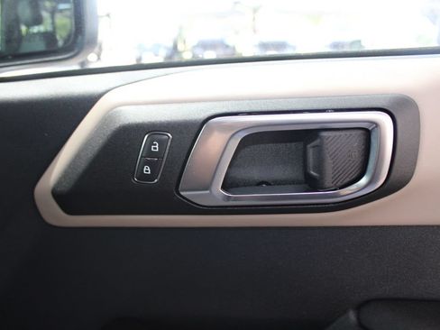 Used 2024 Ford Bronco Wildtrak AWD/4WD image 48
