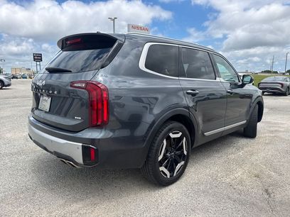 Used 2024 Kia Telluride S w/ S Sunroof Package