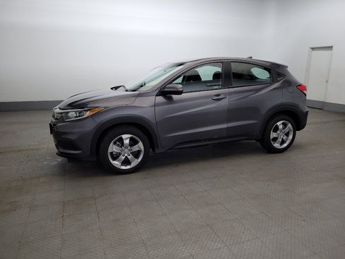 Used 2022 Honda HR-V LX image 2