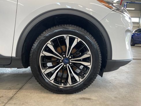 Used 2022 Ford Escape SE w/ SE Sport Appearance Package AWD/4WD image 33