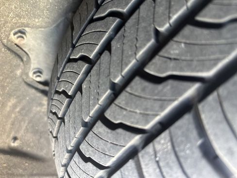 Used 2018 Toyota Highlander XLE image 8