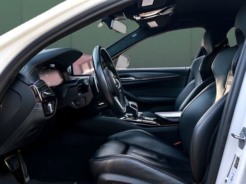 Used 2023 BMW M5 w/ Competition Package image 21