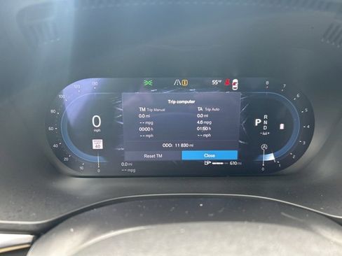 Certified 2025 Volvo XC60 B5 Plus image 21