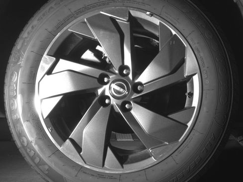 Used 2025 Nissan Rogue SV image 15