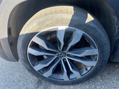 Used 2022 Volkswagen Atlas SEL Premium AWD/4WD image 8