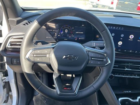 New 2026 Chevrolet Traverse Z71 w/ Driver Confidence Package AWD/4WD image 14