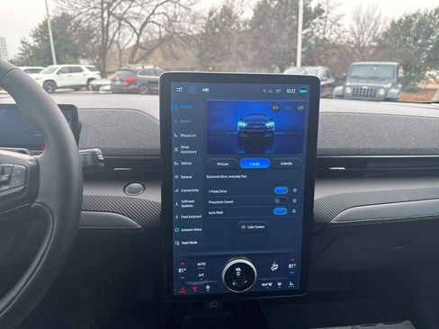 Used 2022 Ford Mustang Mach-E Premium image 25