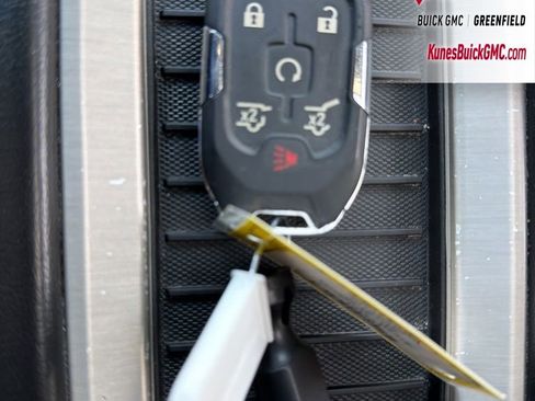 Used 2018 GMC Yukon XL Denali image 33