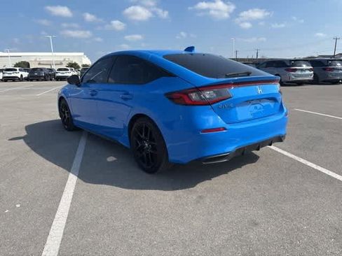 Used 2022 Honda Civic Sport image 3
