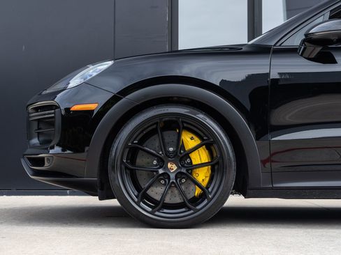 Certified 2023 Porsche Cayenne Turbo GT AWD/4WD image 13