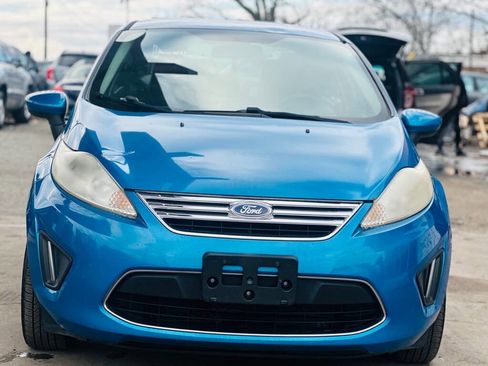 Used 2012 Ford Fiesta SE image 2