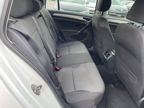 Used 2016 Volkswagen Golf S FWD image 17