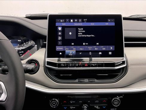 New 2026 Jeep Compass Limited image 7