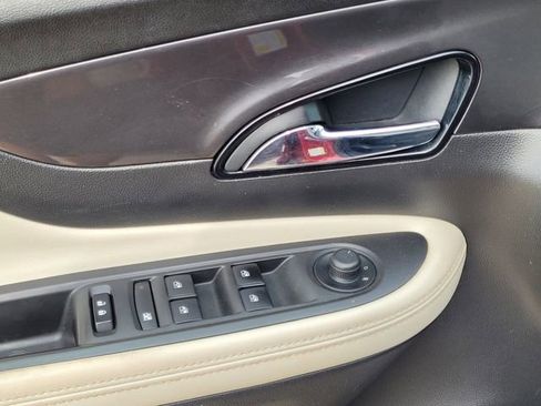 Used 2020 Buick Encore Preferred FWD image 25