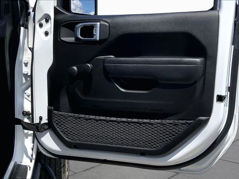 Used 2024 Jeep Wrangler Sport AWD/4WD image 43