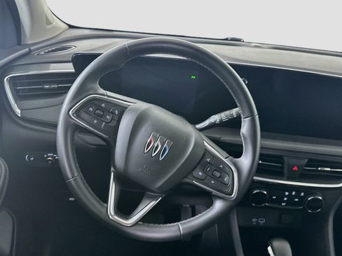 Used 2025 Buick Encore GX Preferred FWD image 17