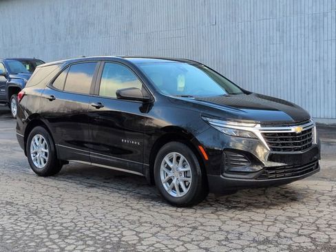 Certified 2024 Chevrolet Equinox LS w/ LS Convenience Package image 11