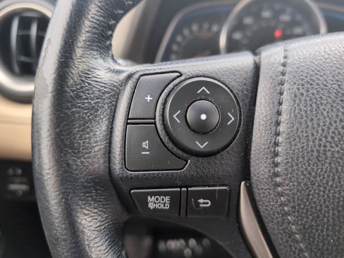 Used 2013 Toyota RAV4 Limited AWD/4WD image 19