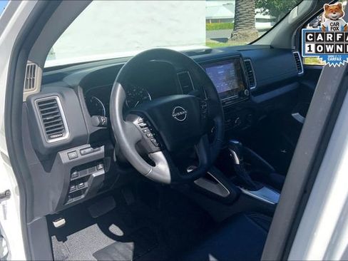 Used 2024 Nissan Frontier SL w/ Technology Package AWD/4WD image 14