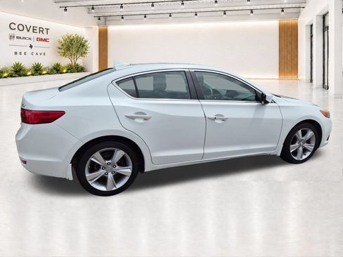 Used 2015 Acura ILX w/ Technology Package FWD image 12
