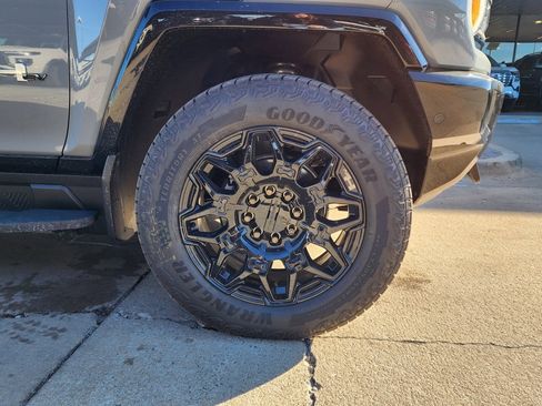 New 2026 GMC Hummer EV SUV image 58