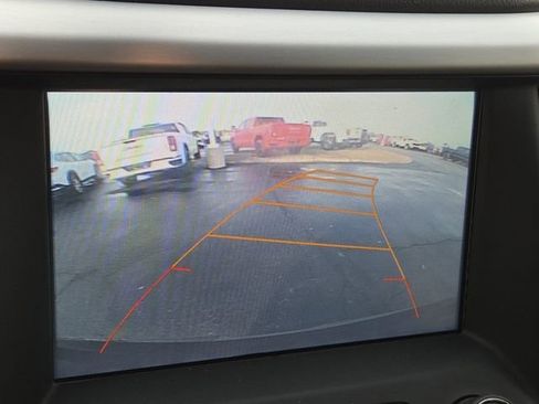 Used 2017 GMC Acadia SLT image 3