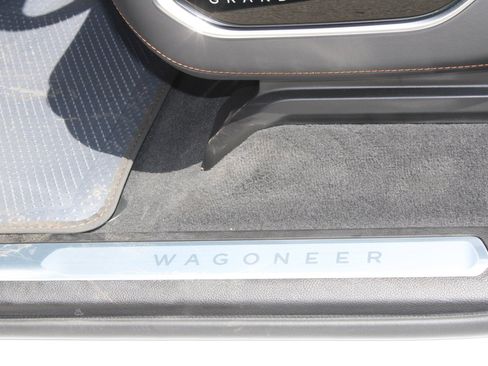 New 2025 Jeep Grand Wagoneer Series III w/ Rear Seat Video Group 1 image 37