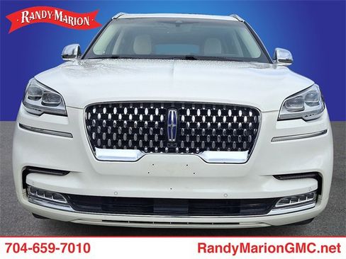Used 2020 Lincoln Aviator Black Label Grand Touring image 2