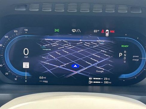 Certified 2025 Volvo XC90 T8 Ultra w/ Protection Package Premier image 30