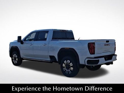 New 2026 GMC Sierra 2500 Denali w/ Max Trailering Package AWD/4WD image 4