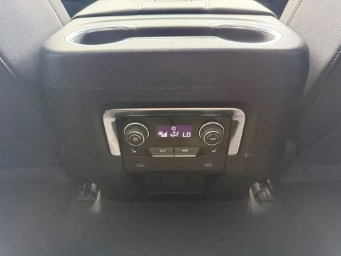 Used 2024 Chevrolet Tahoe Z71 w/ Luxury Package AWD/4WD image 28