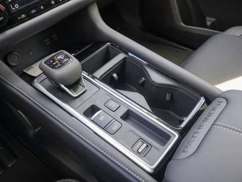 New 2026 Nissan Pathfinder SV image 14