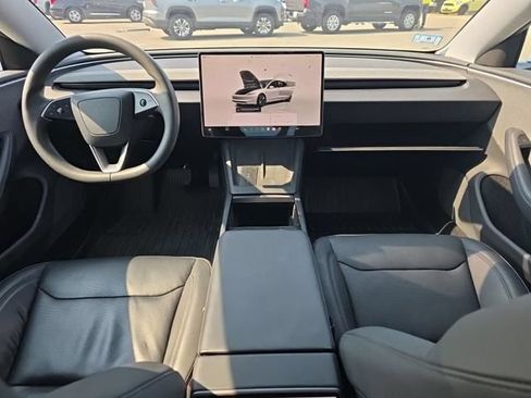 Used 2024 Tesla Model 3 Standard Range RWD image 8
