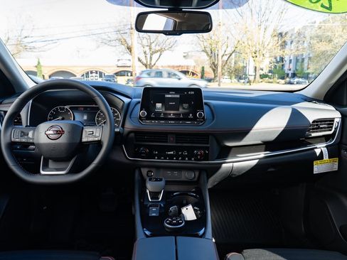 New 2026 Nissan Rogue SV w/ Rock Creek Premium Package AWD/4WD image 9