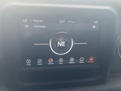 Used 2020 Jeep Wrangler Unlimited Sahara AWD/4WD image 24