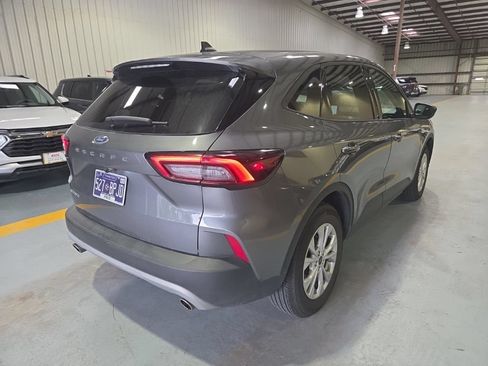 Used 2025 Ford Escape Active FWD image 9