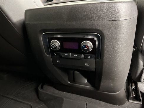 Certified 2022 Chevrolet Tahoe High Country AWD/4WD image 8
