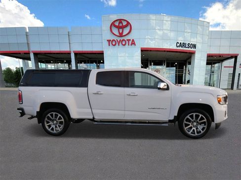 Used 2021 GMC Canyon Denali image 4