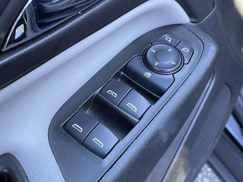 Used 2024 Chevrolet Equinox LS w/ LS Convenience Package image 17