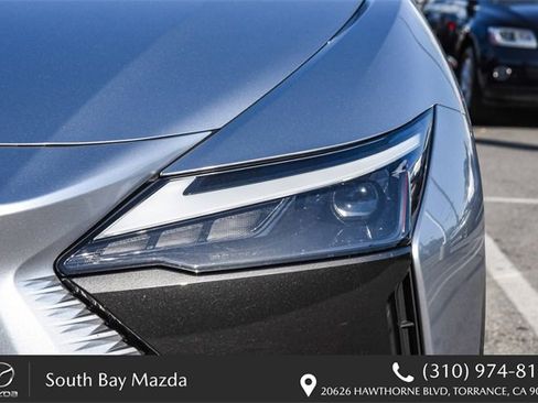 Used 2024 Lexus RZ 300e Premium image 4