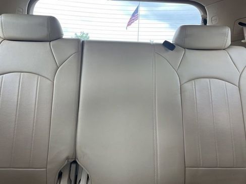 Used 2011 Buick Enclave CXL w/ Trailering Provision Package AWD/4WD image 29